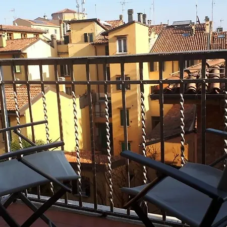 Vakantiehuis Casa Nel Paradiso - Old Town - Historic Center Bologna